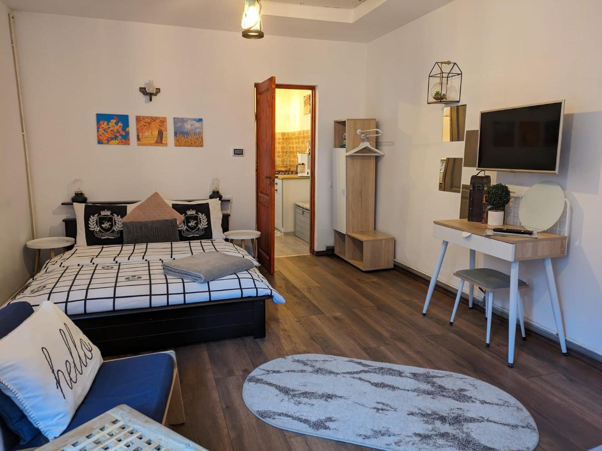 Appartement June Studio à Braşov Extérieur photo