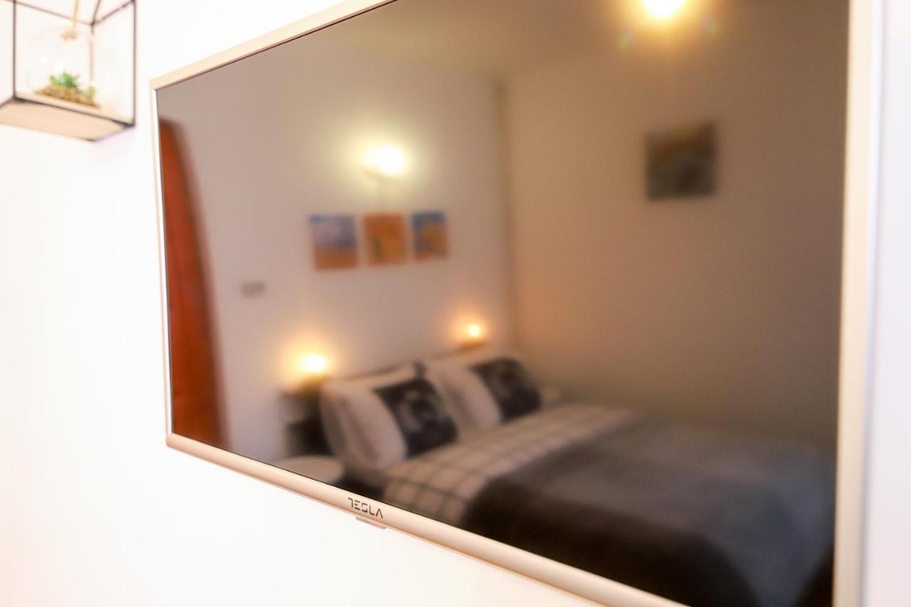 Appartement June Studio à Braşov Extérieur photo